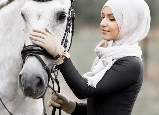 Snaffle Gloves